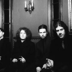 Foto de Black Light Burns