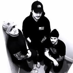 Foto de Late To Life