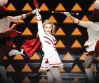 Sorry (remix) (The Confessions Tour Live)
