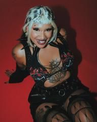MC Taya