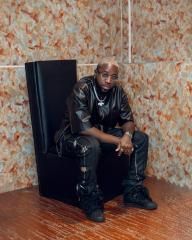 Krazèd Fwaye (feat. Roody Roodboy)