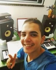 Um, Dois, Três