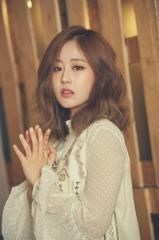 She Is A Flirt (& Yoo Jia, feat. Jang Dongwoo)