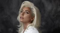 Don't Stop Belivin (feat. Elton John, Bruce Springsteen, Sting, Blondie And Shirley Bassey)
