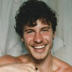 Photo of Shawn Mendes
