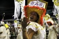 Samba-Enredo 2011 - Vizinha Faladeira Dá As Cartas