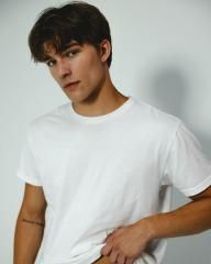Alex Sampson