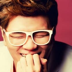 Foto de Shin Yong Jae