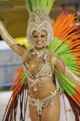 Samba-Enredo 2017 - Vou Festejar Com Beth Carvalho, a Madrinha do Samba!