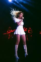 Déjà Vu (feat. JAY-Z)