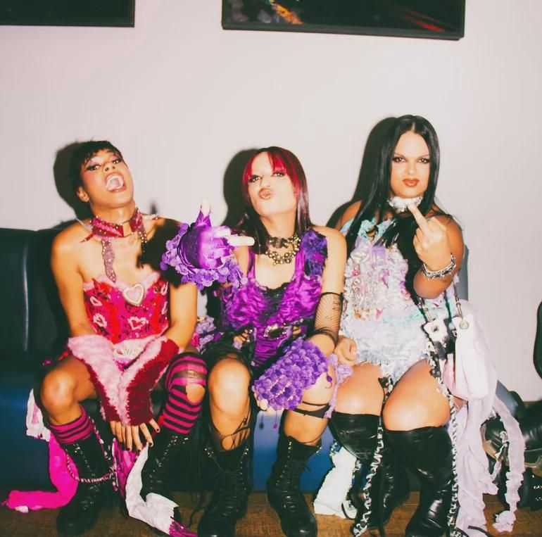 Katy da Voz e As Abusadas