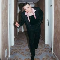 Intro - (Lasciare o Tenere)