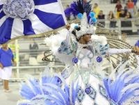 Samba-Enredo 2016 - É ela, A Deusa da Passarela/ Olha a Beija-Flor aí Gente!