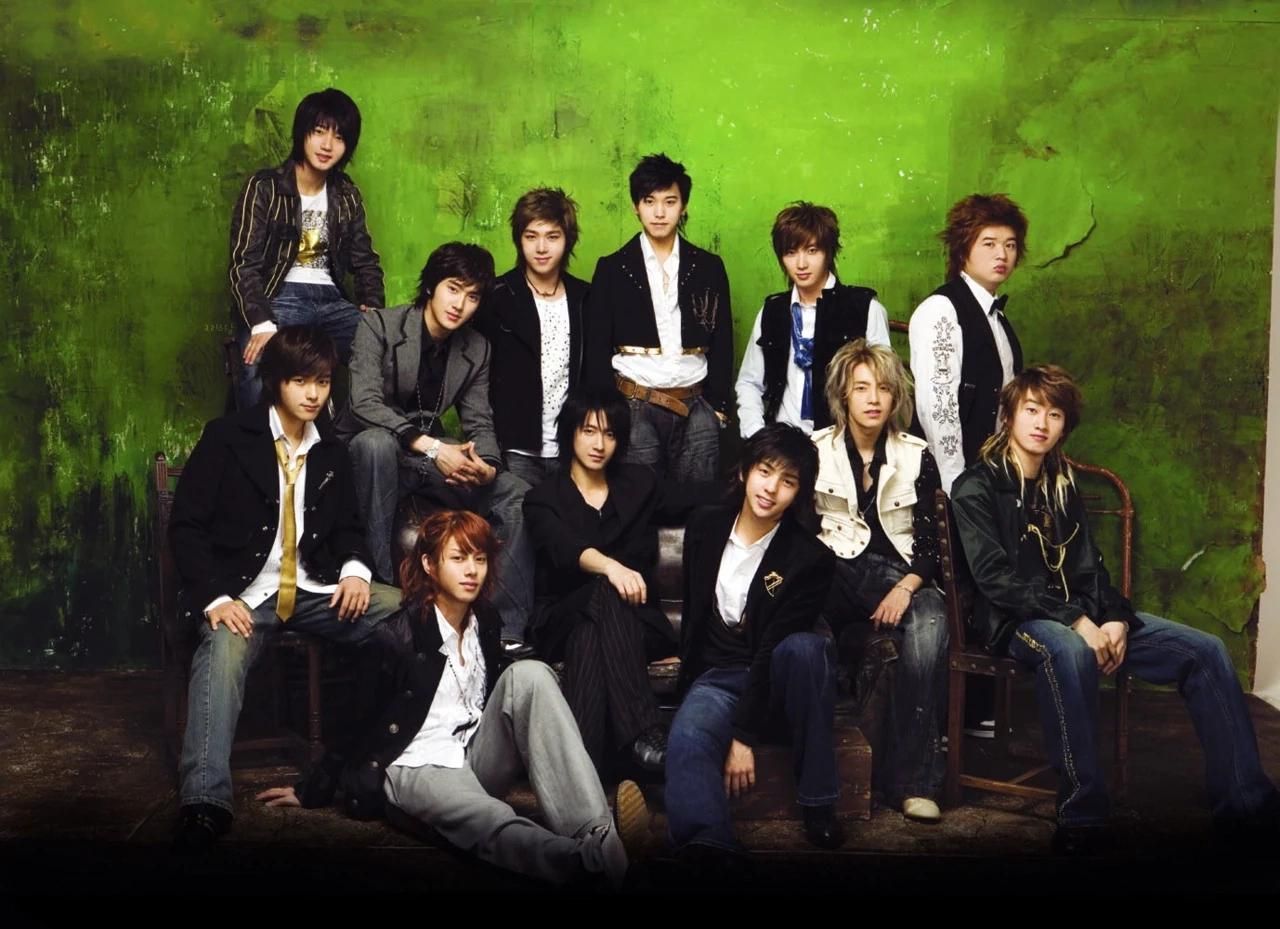 SUPER JUNIOR