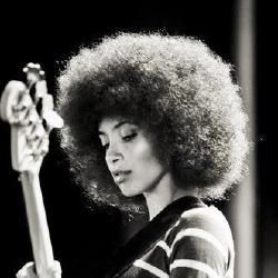 Photo of Esperanza Spalding