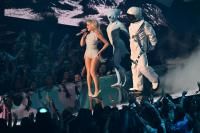 On My Way (feat. Alan Walker & Farruko)