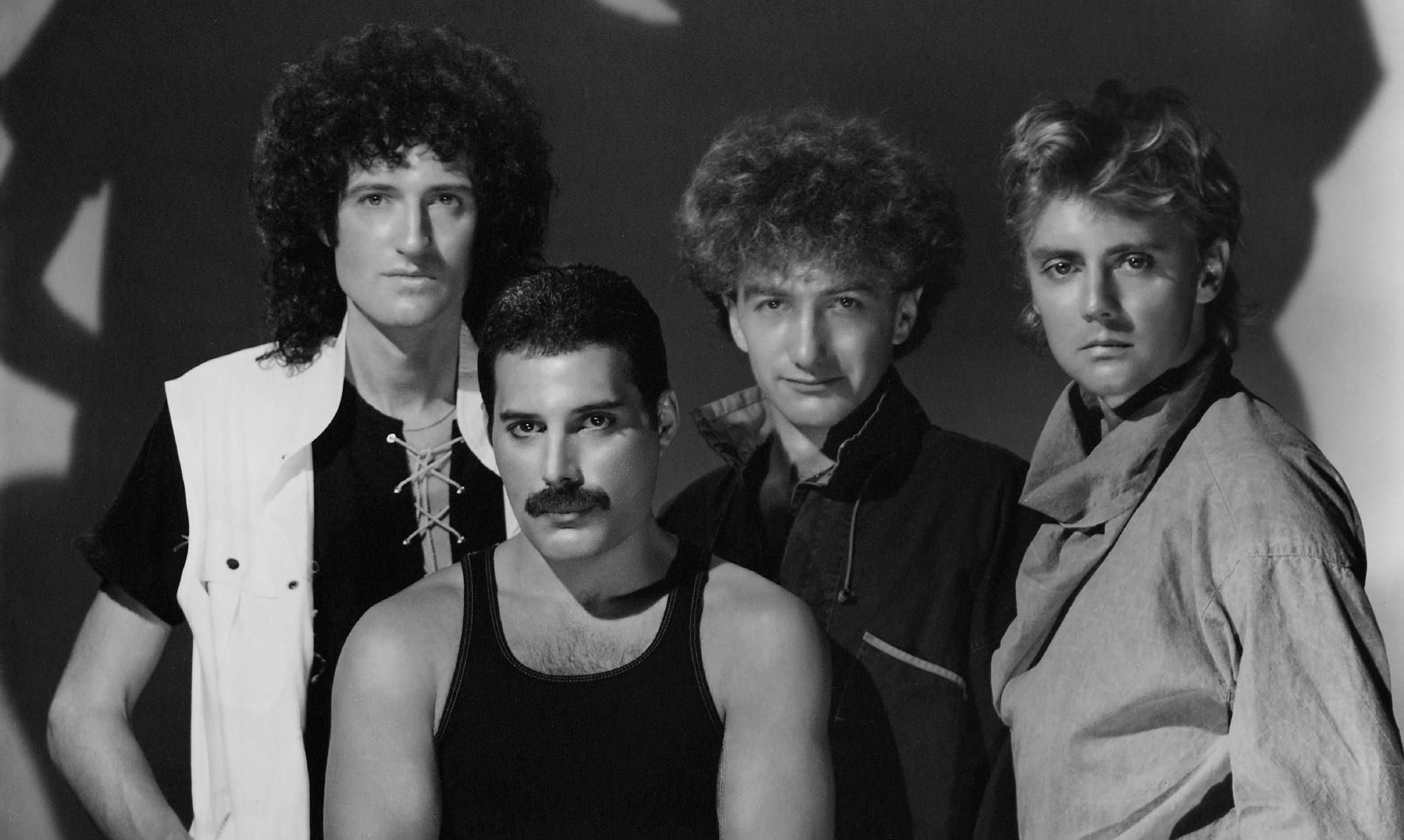 MY BABY LOVES ME - Queen - LETRAS.COM