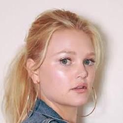 Foto de Hailey Whitters