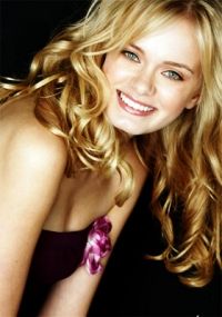 Sara Paxton