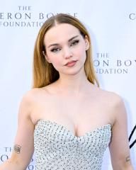 I'm Your Girl (feat. Sofia Carson)