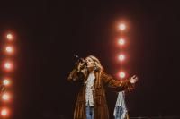 Mamas (feat. Hilary Scott)