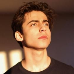Foto de Aidan Gallagher