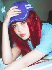 HYEIN (NewJeans)