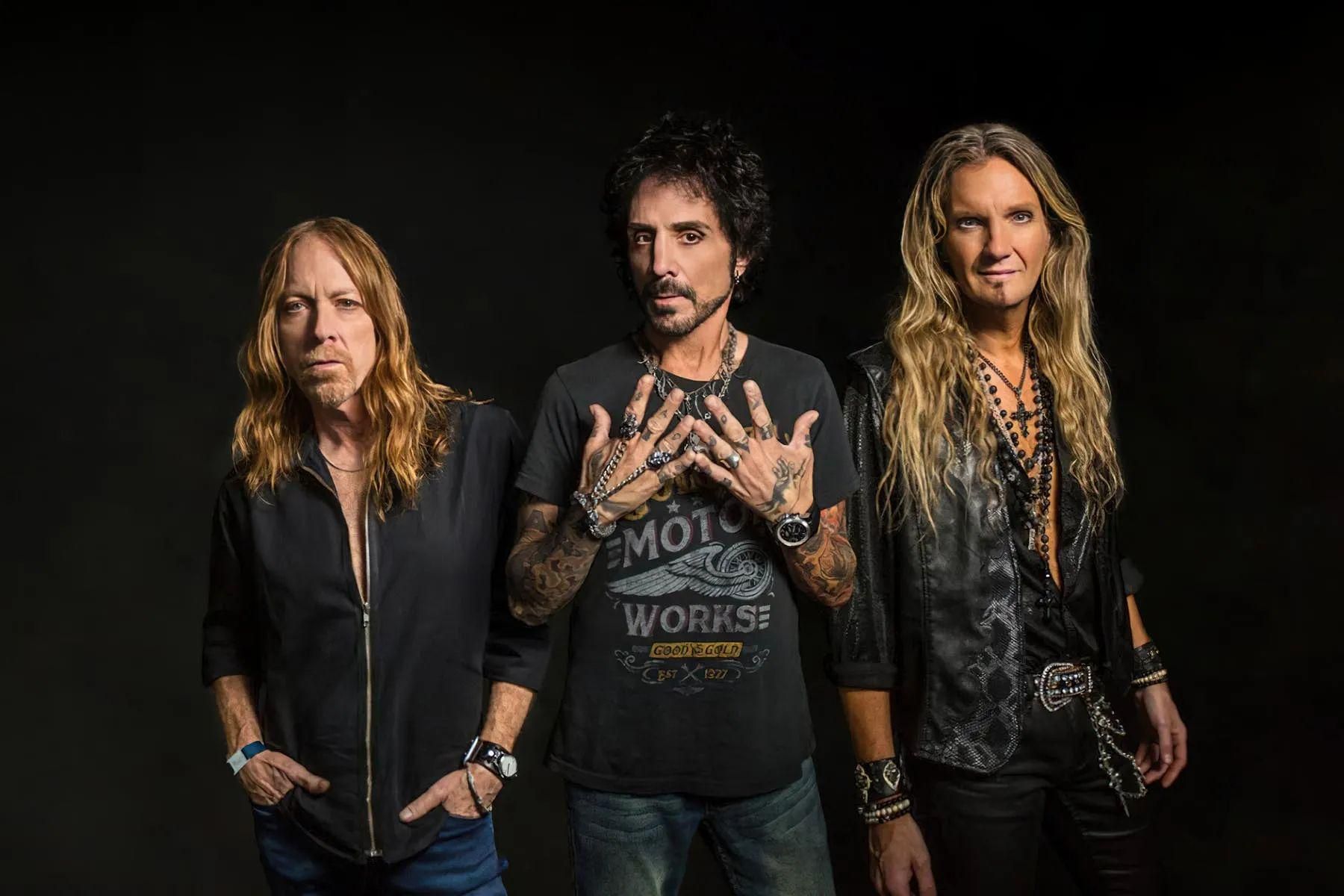 Revolution Saints When The Heartache Has Gone WHEN THE HEARTACHE HAS GONE - Revolution Saints - LETRAS.COM