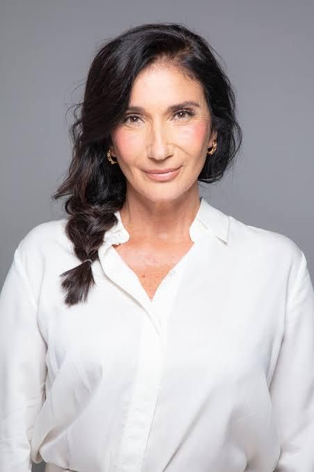 Zizi Possi