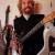 Capa da música "Spooky, Scary Skeletons", de Andrew Gold