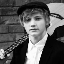 Photo of Ulrik Munther