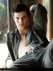 Taylor Lautner