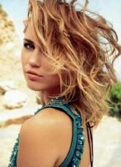 I'm Your Man / I'm a Woman (medley feat. Maya Rudolph)