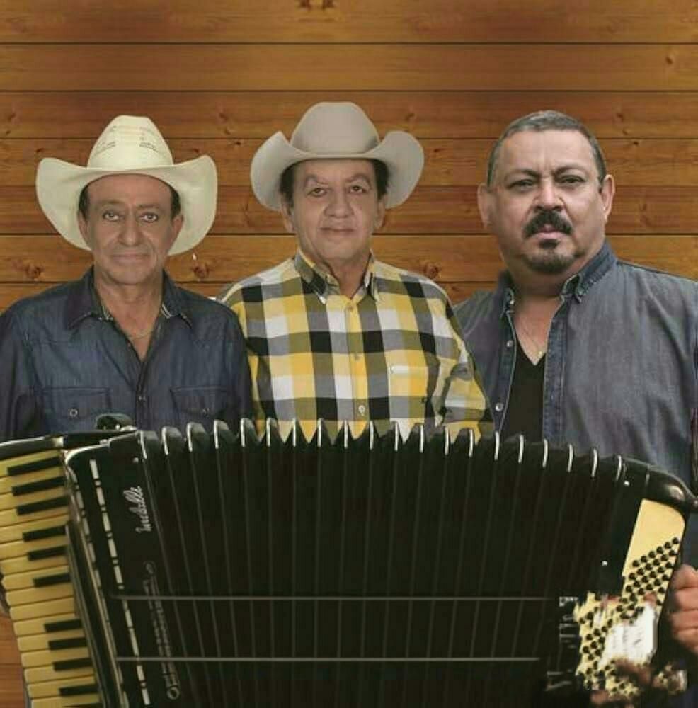 Trio Barra Pesada
