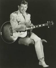 Elton Britt