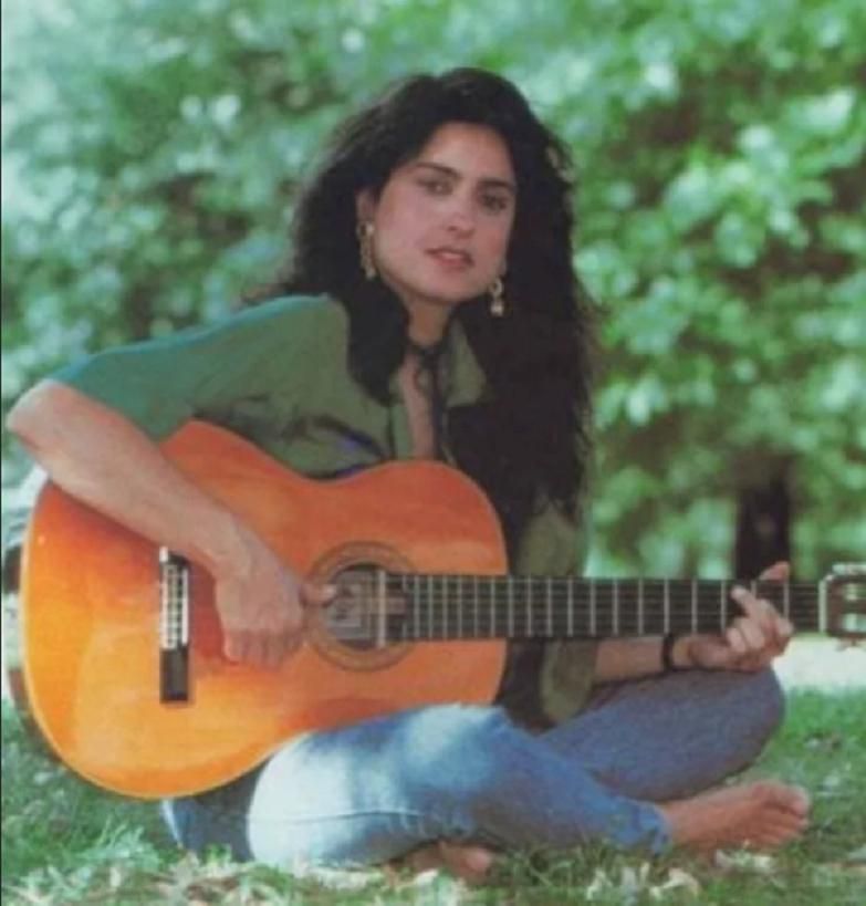 Ana Caram fotos (6 fotos) LETRAS.MUS.BR