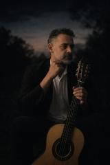 Elton Domingues Ferreira