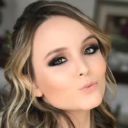 Photo of Larissa Manoela