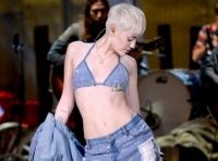 Wrecking Ball X Nothing Compares 2 U (live)