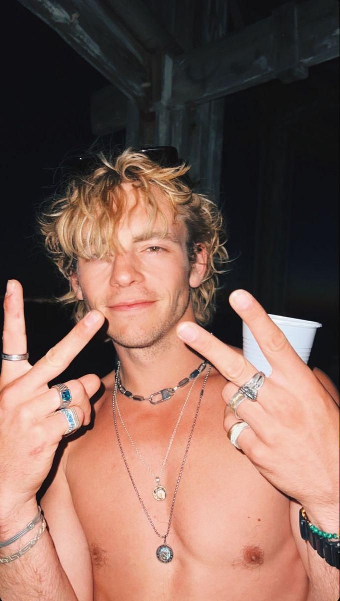 Ross Lynch