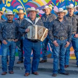 Foto de David Lee Garza y Los Musicales