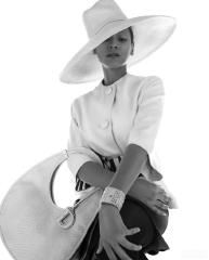 Hold Up (Homecoming Live)