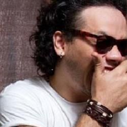 Foto de Billy Brown e o Incrível Magro de Bigodes