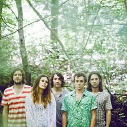 Photo of Family Of The Year