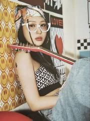 SIYEON (DREAMCATCHER)