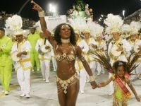 Samba-Enredo 2001 - o Maior Sonho do Universo. Extraterrestres No Carnaval de São Paulo