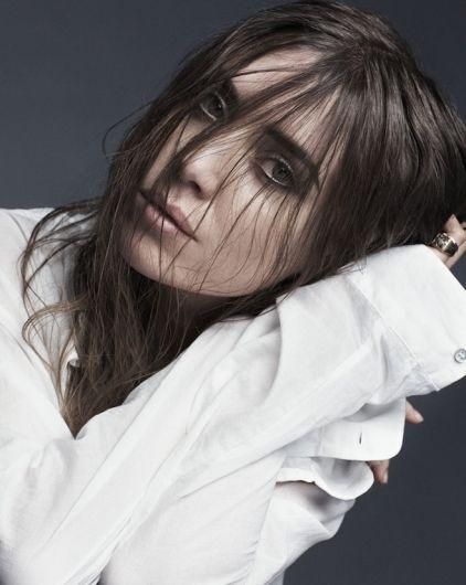 LITTLE BIT: traduction française de Lykke Li