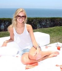 Sara Paxton