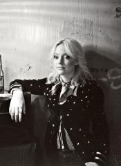 Queens of Noise (feat. Kristen Stewart)