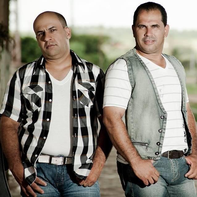 Irmãos Gomes (Salatiel & Cleber)